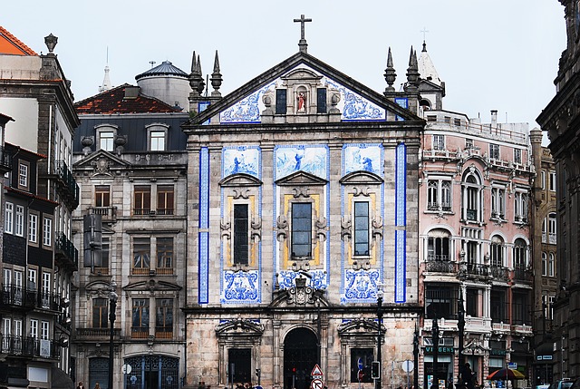 budova v Portugalsku